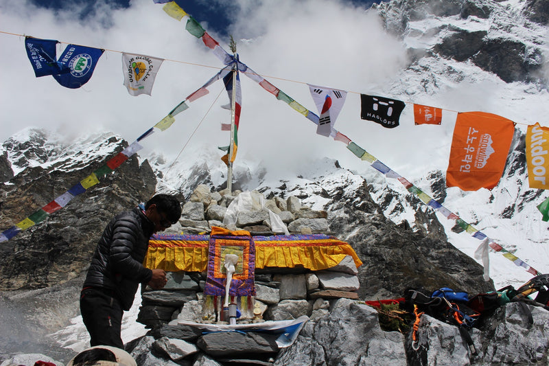 ALPINE Mood Gebetsfahnen | snowlinespikes.com