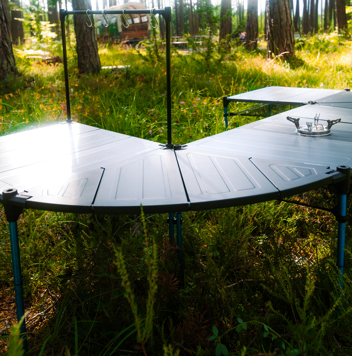 Corner Plate Family Table David Ferk 10 | snowlinecamping.com