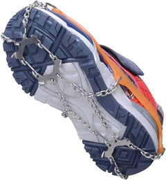 KIDS am Schuh von Unten 03 | snowlinespikes.com