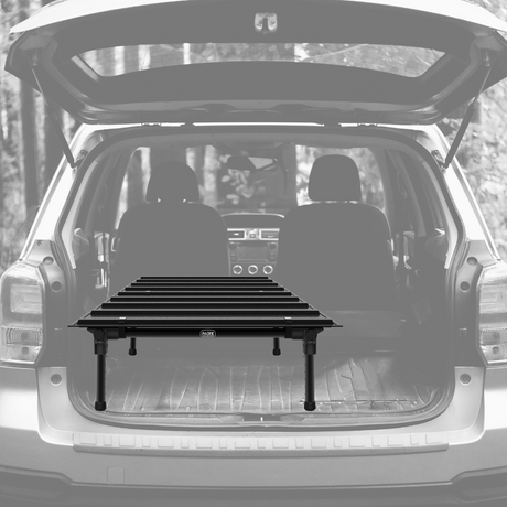 Kompaktes und leichtes Hideaway Bett freigestellt  | snowlinecamping.com