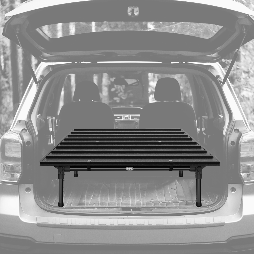 Kompaktes und leichtes Hideaway Bett freigestellt  | snowlinecamping.com