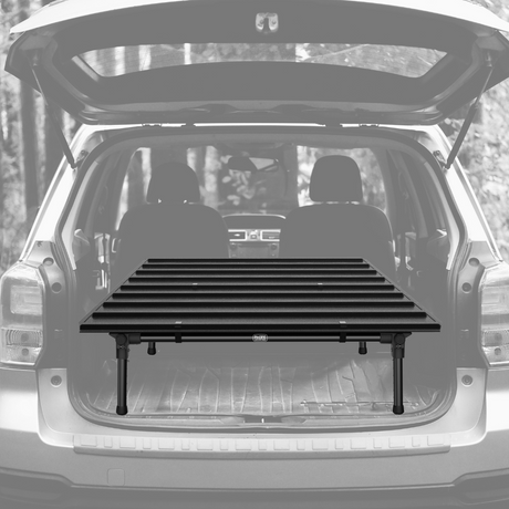 Kompaktes und leichtes Hideaway Bett freigestellt  | snowlinecamping.com