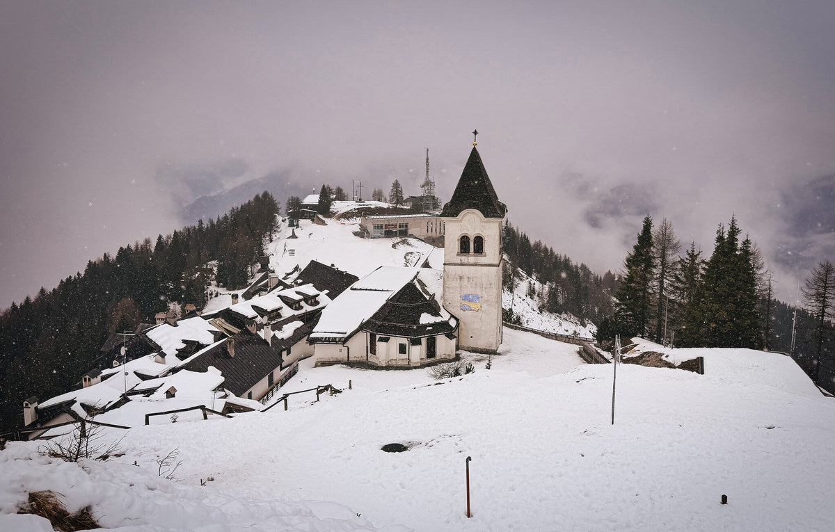 Adventwanderung am Monte Lussari – sicher unterwegs mit Spikes