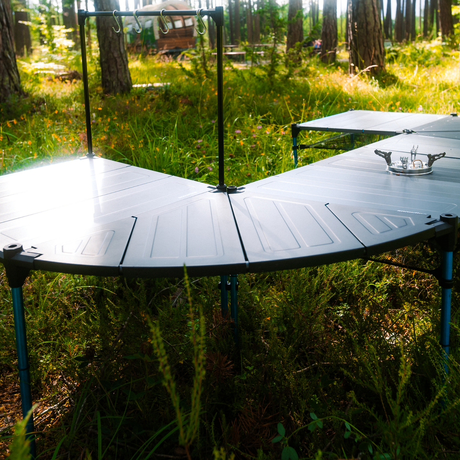Corner Plate Family Table