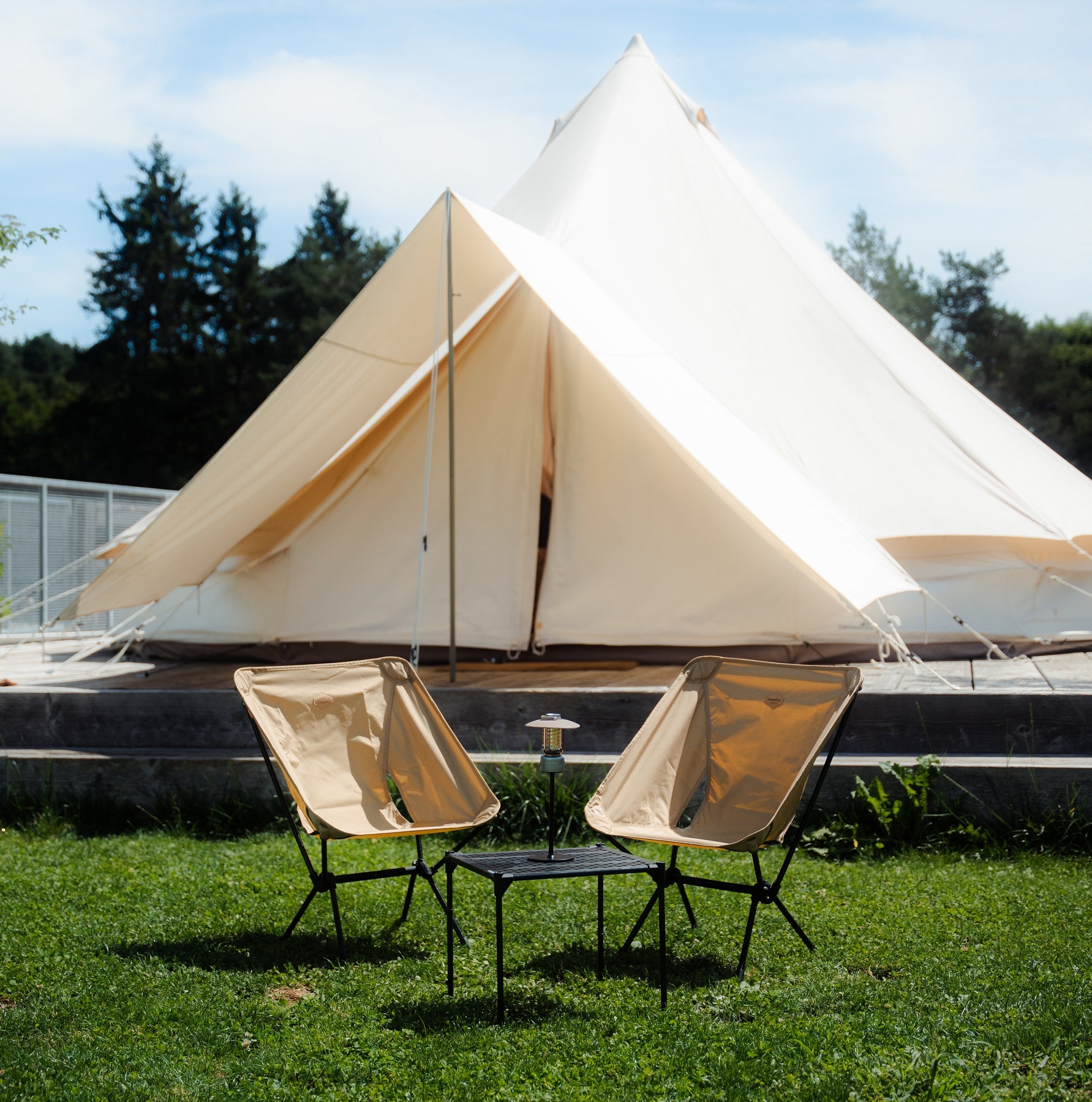 Backpacker Table – Snowline Spikes